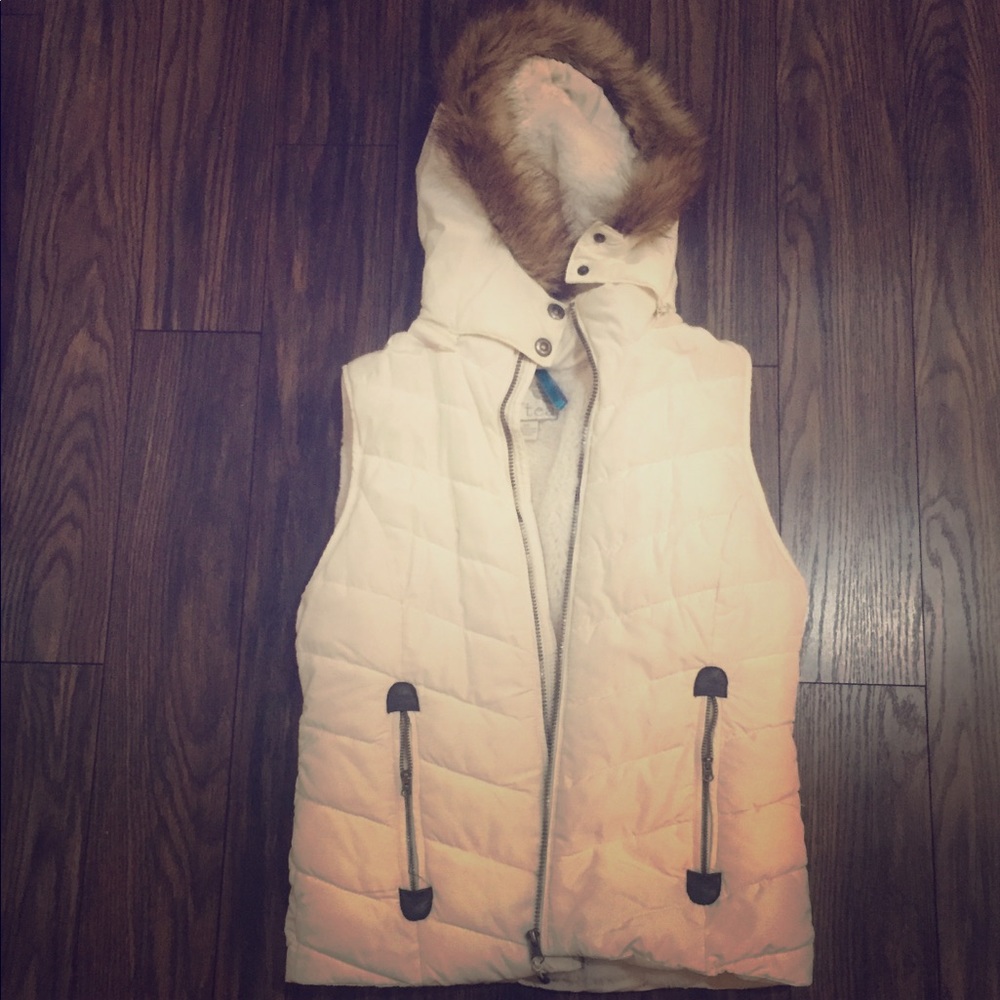 White Puffer Vest